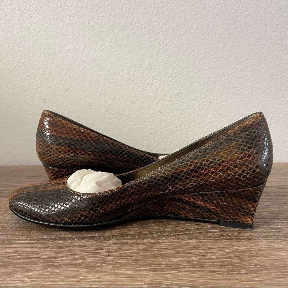 Stuart Weitzman Snakeskin Wedge Pumps, Size 6.5N - Picture 2 of 9